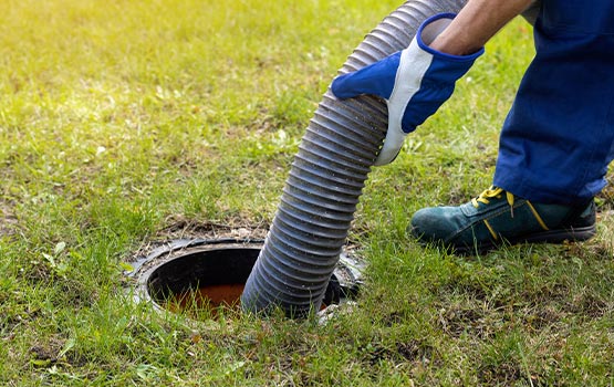 When to Schedule Professional Sewage Cleanup